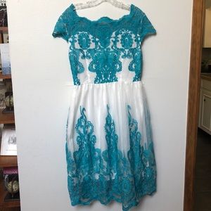 Cap sleeve lace dress